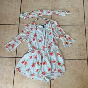 Forever 21 - Floral Romper ✨